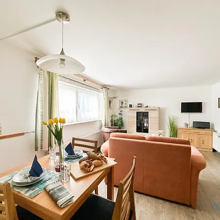 Gemütliche Souterrain Wohnung in zentraler Lage von Duhnen-2